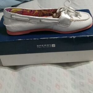 Women's sperry's